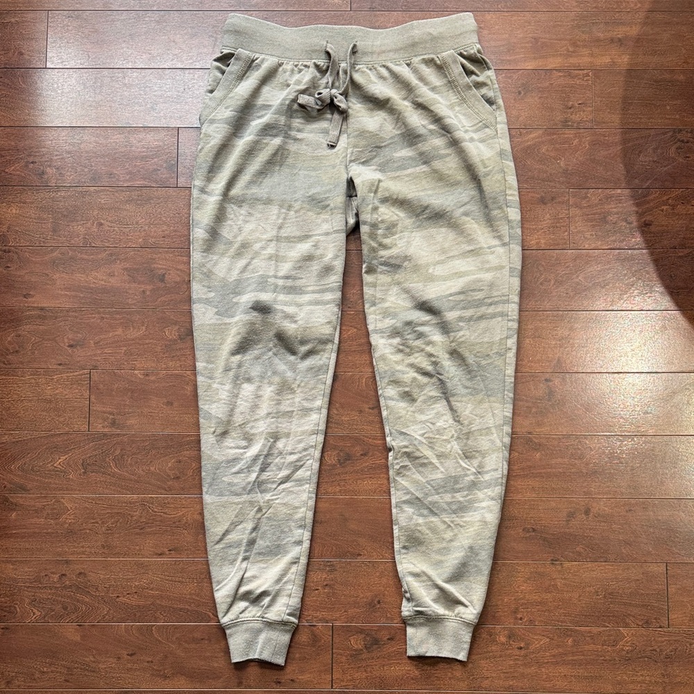 Z Supply Camouflage Jogger Pants